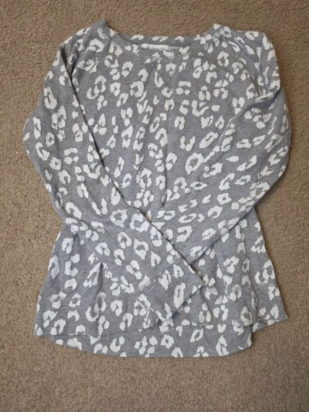 Size Small Grey & White Leopard Print French Terry Sweatshirt Fall Winter
